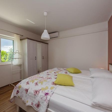Holiday Home Cherry Tree Žrnovnica Dış mekan fotoğraf